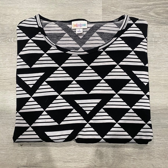 LulaRoe Irma 💕 - Picture 3 of 3